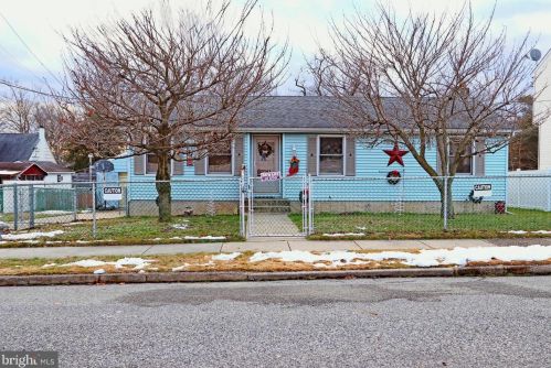 420 Pennsylvania Ave, West Deptford NJ 08063-1223 exterior