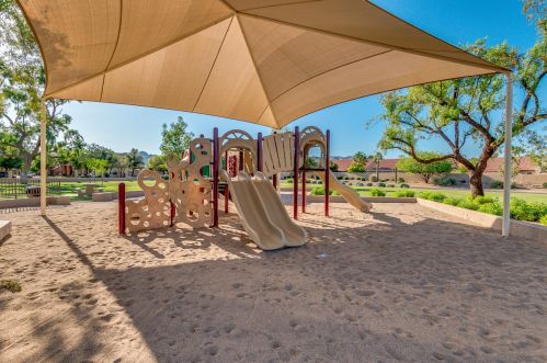 14406 43rd St, Phoenix AZ 85032-4126 exterior