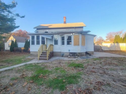 74 Garden Ave, Belleville, NJ 07109-1752