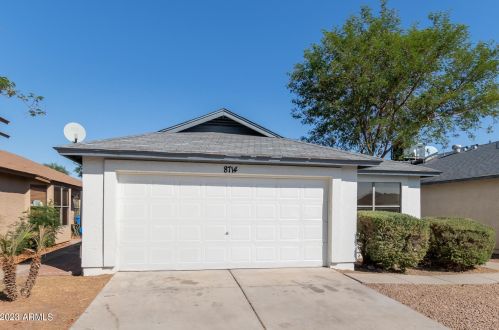 8714 Amelia Ave, Phoenix AZ  85037-2371 exterior