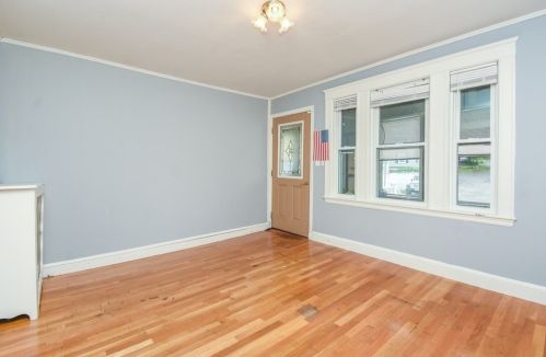 28 Grossman St, Quincy MA 02169-6409 exterior