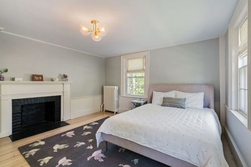 136 Village Ave, Dedham MA  02026-4224 exterior