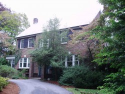 230 Woodland Rd, Newton, MA 02466-2706