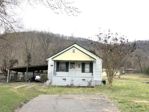 910 Forrest St, La Follette TN  37766-2017 exterior