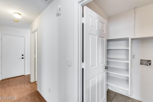 2021 Bluefield Ave, Phoenix AZ 85032-8817 exterior