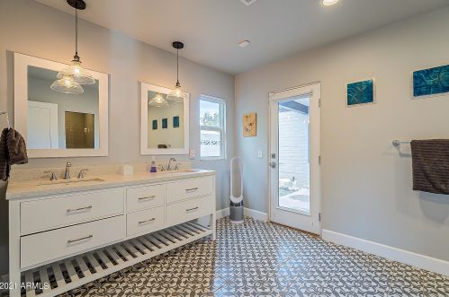 5136 2nd St, Phoenix AZ 85086-3406 exterior