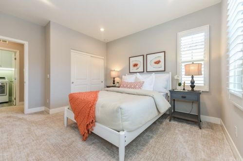 32 Larkfield, Irvine CA 92620-2140 exterior