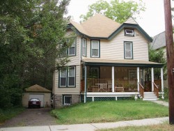 17 Orris St, Newton, MA 02466-1313