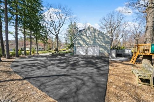 3 Arlyn Ln, Dover NJ 07869-4769 exterior