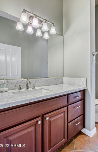 13810 34th St, Phoenix AZ  85032-5305 exterior