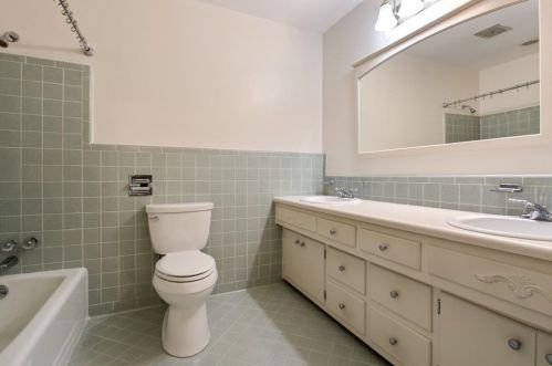 2262 Brookhurst Dr, Atlanta GA 30338-6646 exterior