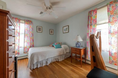 250 Candlewood Dr, Eastham MA 02642-2288 exterior