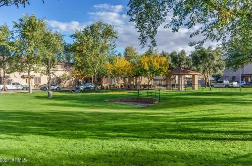 1225 36th St, Phoenix AZ 85008-5303 exterior