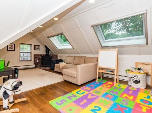 146 Arnold Rd, Newton MA 02459-3046 exterior