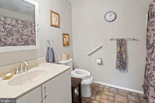 1110 Tristram Cir, West Deptford NJ 08051-2243 exterior