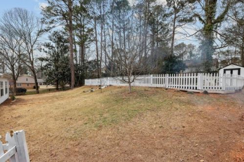 2544 Dukes Cir, Conyers GA  30013-1932 exterior