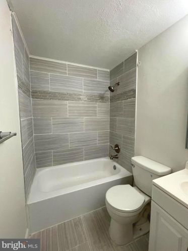 1105 John St, Shady Side MD  20764-9632 exterior