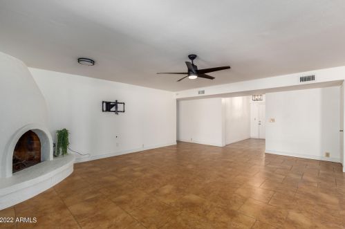 11228 44th Pl, Phoenix, AZ 85028-3011