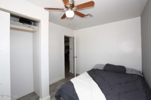 2727 Atlanta Ave, Phoenix AZ 85040-2710 exterior