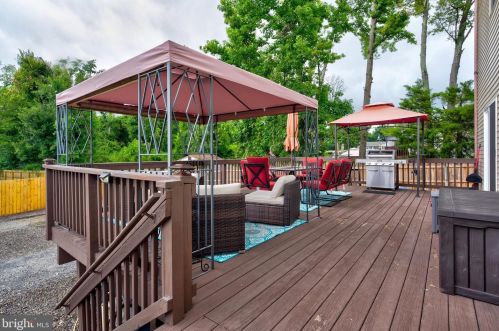 833 Boundary Rd, West Deptford NJ 08096-3614 exterior