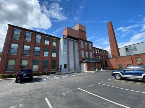 1 Envelope Ter, Worcester MA 01604-3664 exterior