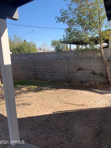 1332 Chambers St, Phoenix AZ 85040-4106 exterior