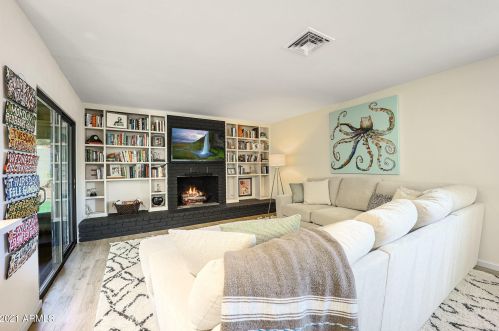 8133 16 Dr, Phoenix AZ 85015-1426 exterior