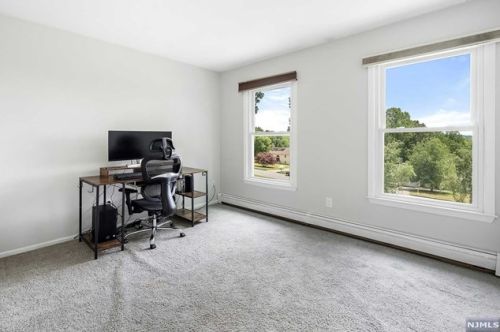 20 Southfield Dr, Wantage NJ  07461-3036 exterior