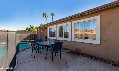 3736 Charter Oak Rd, Phoenix AZ 85032-7452 exterior