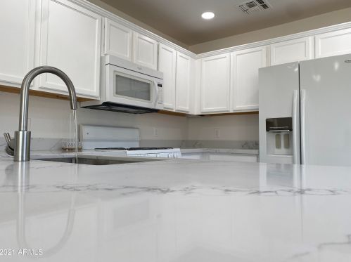 8418 Berkeley Rd, Phoenix AZ  85037-4146 exterior