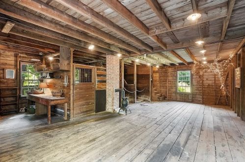 438 Main St, Acton MA  01720-3810 exterior