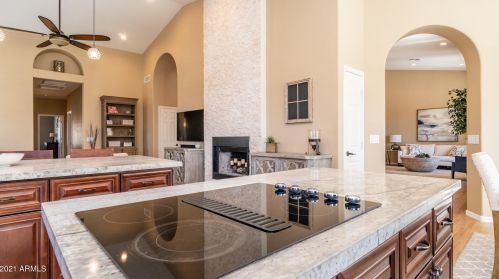 14057 33 St, Phoenix AZ 85032-7201 exterior