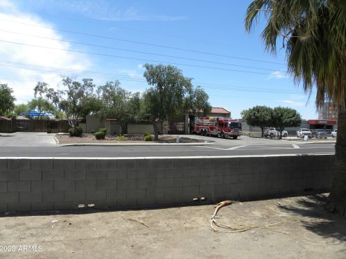 1002 27 Pl, Phoenix AZ 85008-1933 exterior