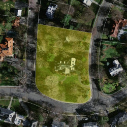 32 Farlow Rd, Newton MA 02458-2410 aerial view