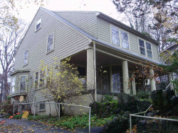 73 Church St, Newton, MA 02458-2038