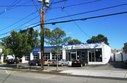 320 Watertown St, Newton, MA 02458-1378