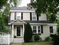 2133 Commonwealth Ave, Newton, MA 02466-1912
