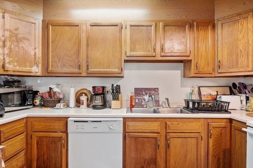 299 Ash St, Winchendon MA 01475-1878 exterior