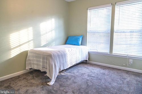 128 Mt Vernon Ct, West Deptford NJ 08096-6895 exterior