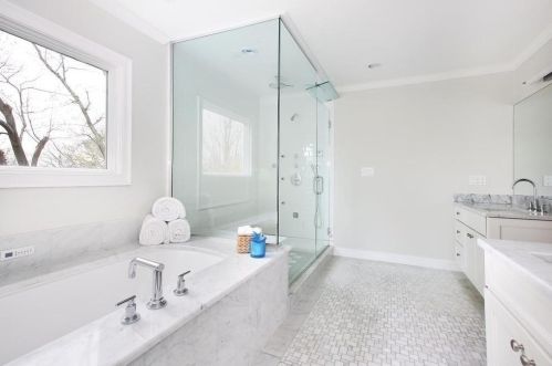 17 Baldpate Hl Rd, Newton MA 02459-2826 exterior