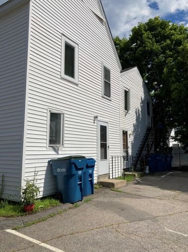 505 Washington St, Canton MA 02021-3650 exterior