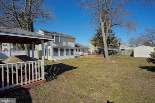 239 Hampshire Dr, West Deptford NJ 08096-4206 exterior