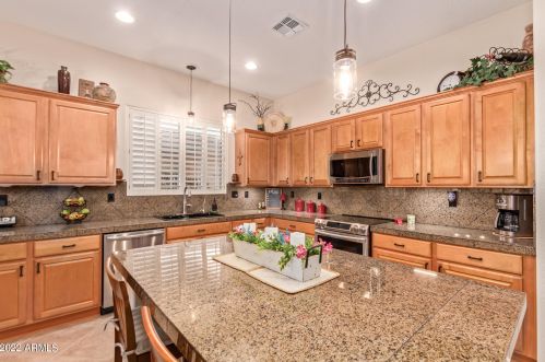 40425 Chase Oaks Way, Phoenix AZ 85086-1888 exterior