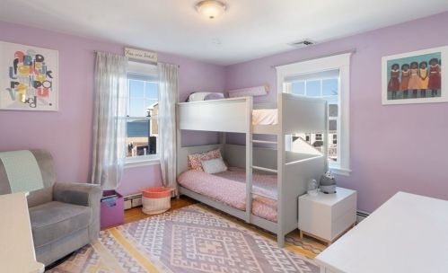 12 Narragansett Rd, Quincy MA 02169-2453 exterior