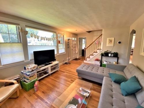 15 Yale Rd, Arlington MA  02474-3509 exterior