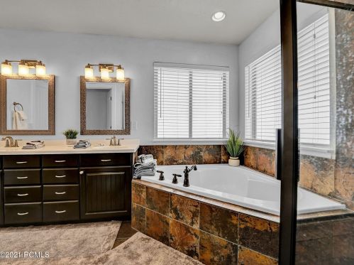 4178 Sunrise Dr, Park City UT 84098-4708 exterior