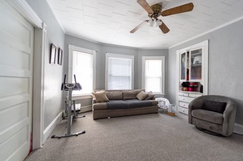 143 Lowell St, Methuen MA 01844-6825 exterior