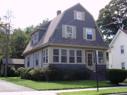 326 River St, Newton, MA 02465-1438