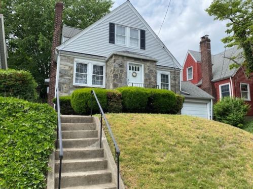 249 New St, Belleville, NJ 07109-2126