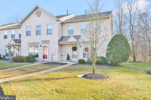 92 Forest Ct, West Deptford, NJ 08051-2174